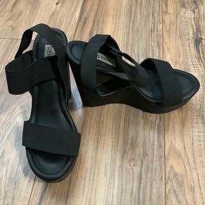 Steve Madden Stina Platform